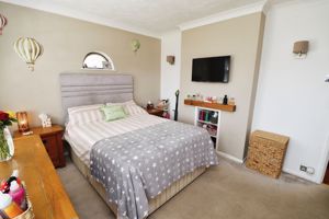 Craigfield Avenue- click for photo gallery